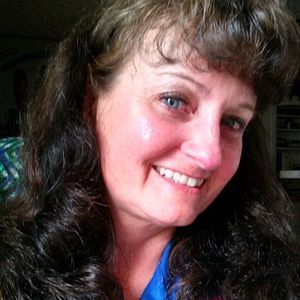 Meet your Posher, Denise